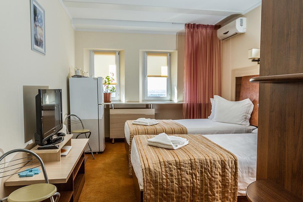 7 Sky Hotel Klinicheskaya Street Kiev Ngoại thất bức ảnh