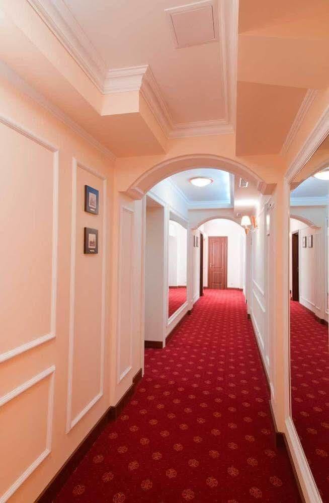 7 Sky Hotel Klinicheskaya Street Kiev Ngoại thất bức ảnh